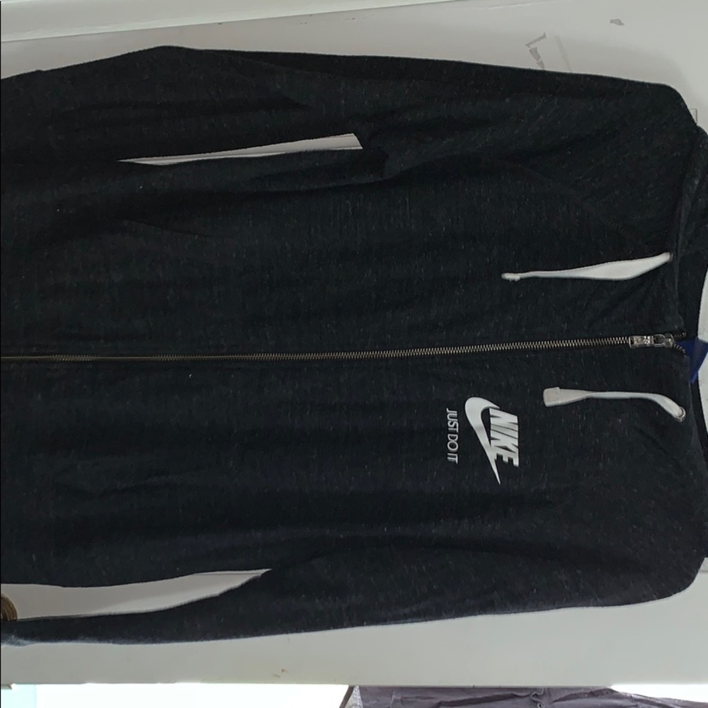 NIKE ZIP UP HOODIE